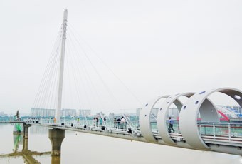 昭陽江Sky Walk天空步道
