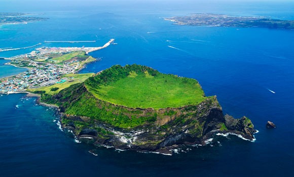 城山日出峰