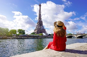【愛上巴黎8日】～奧維小鎮、凡爾賽宮、香水博物館、走讀蒙馬特、二日自由活動